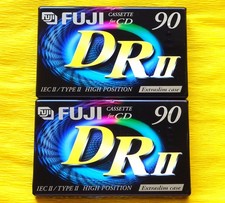 2 nastri cassetta Fuji DR II