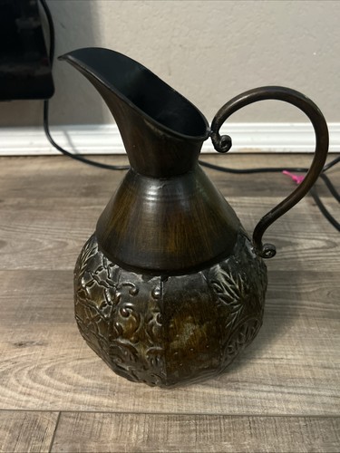 Brocca vintage metallo - in,