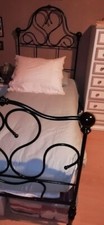 letto in ferro battuto verniciato a polvere, colore nero
