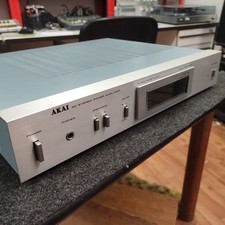 Amplificatore Akai PA-W04