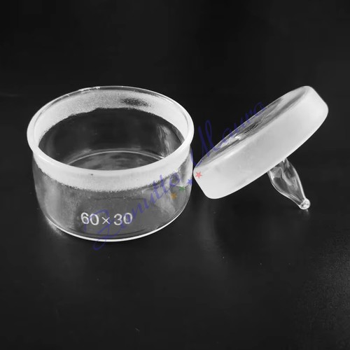 Benziniera con coperchio