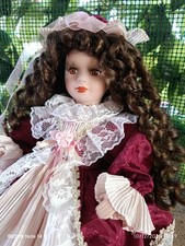 Bambola in porcellana h42cm