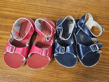 Sun San sandalo surfista acqua