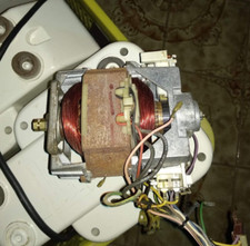 BIMBY 3300 - motore (-cestello-  eventuali ricambi vari - manico piedini timer)