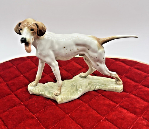 Statuina cane puntatore