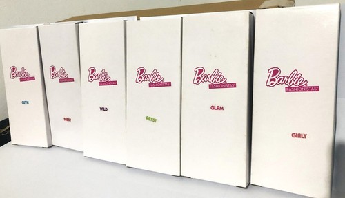Barbie stand per bambole fai