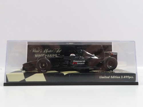 Minichamps 400030189 - 1:43,