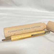 FONDATION LOUIS VUITTON penna