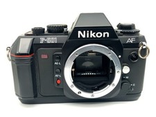 Nikon F-501 reflex con data