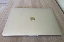 Apple MacBook Pro 13.3" (256GB SSD, Intel Core i5 8ª generazione, 2,40 GHz, 8GB)