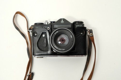 Fotocamera analogica zenit - analogica, em