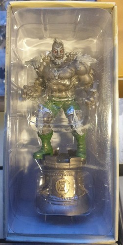 Eaglemoss chess figurine - dc,