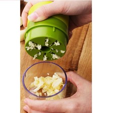  Pressa multifunzione in plastica con contenitore di immagazzinaggio Gadget da