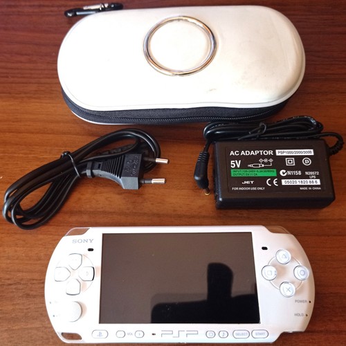 Sony psp 3004 bianca - psp,