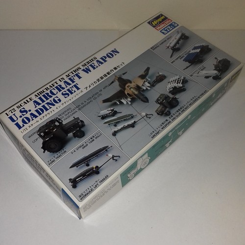 Aircraft weapon loading - u.s.aircraft,