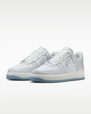 IH4461-100 Nike's Air Force 1