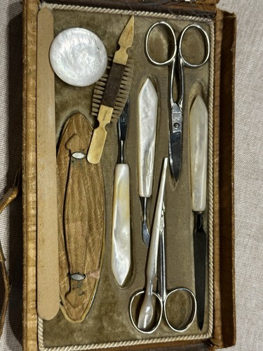 Antico set manicure madreperla
