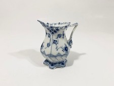 Royal Copenhagen crema blu scanalata pizzo intero 1032