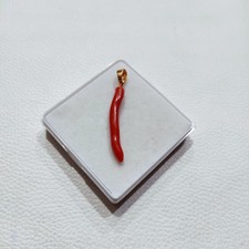 Ciondolo corno di corallo