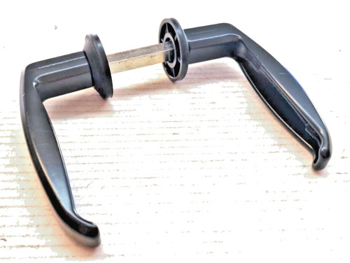 Maniglia per porte ferro - in,