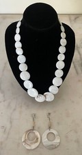 Parure vintage in madreperla Collana 23 dischi 52 cm e Orecchini dischi 45 mm