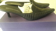 Scarpa con tacco pelle