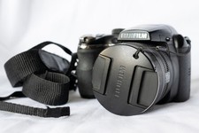 FUJIFILM FINEPIX S 14 MEGA PIXELS 30x ZOOM. USATA