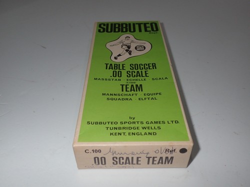 Subbuteo 100 scale team - c,