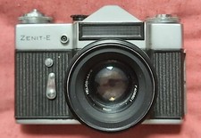 MACCHINA FOTOGRAFICA 135mm ANALOGICA VINTAGE ZENIT "E" HELIOS 44-2 58mm+CUSTODIA