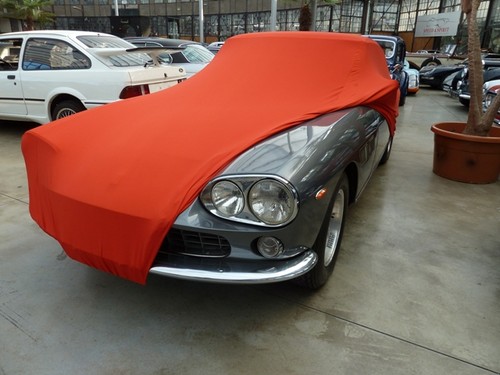 Copertura completa per auto