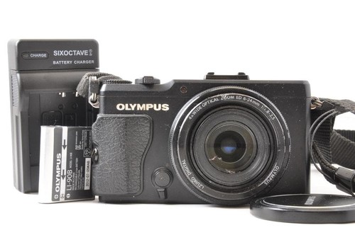 Fotocamera digitale compatta