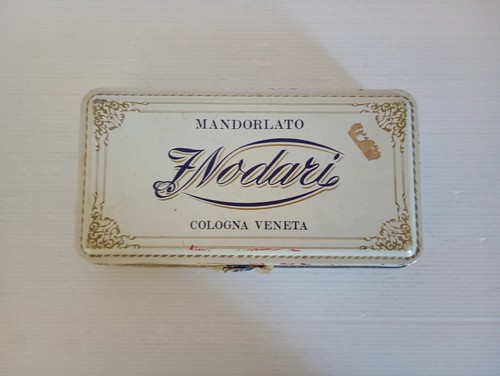 Scatola latta vintage - di,