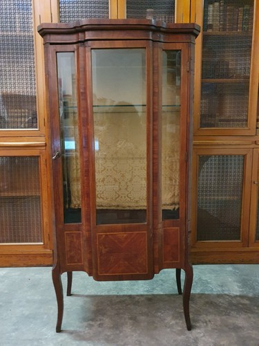 Antica vetrinetta primi - primi, '900