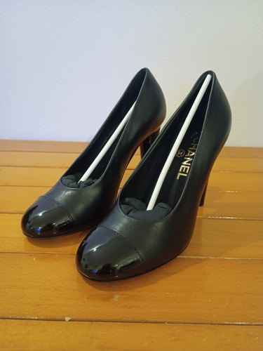 Scarpa con tacco alto - , chanel