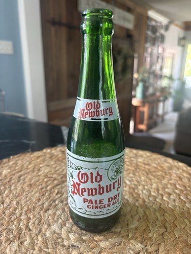 Vecchia bottiglia soda - vecchia, di