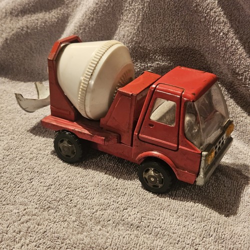 Camion betoniera acciaio