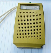 RADIO PICCOLA PORTATILE RCA