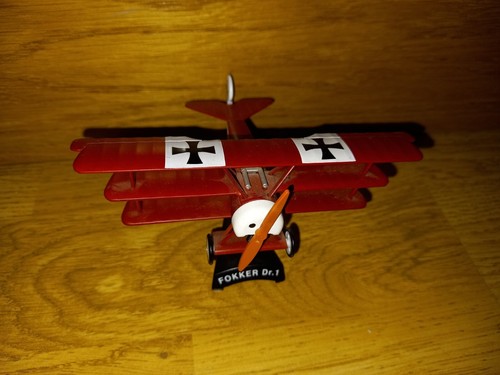 Avión fokker escala - 1,