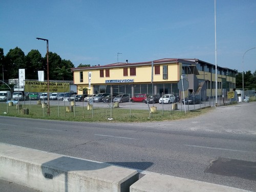 Attività artigiana e - ,