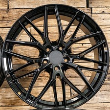 Cerchi in lega da 19 pollici