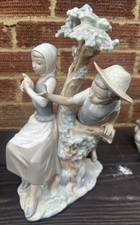 LLADRO NAO PORCELAIN BOY and