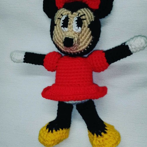 Pupazzo minnie amigurumi - pupazzo,