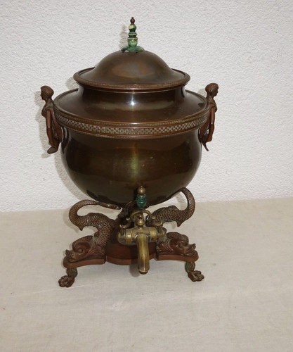 Antico samovar circa - antico, 45