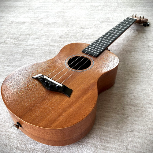 Ukulele tenore corpo in - tenore,