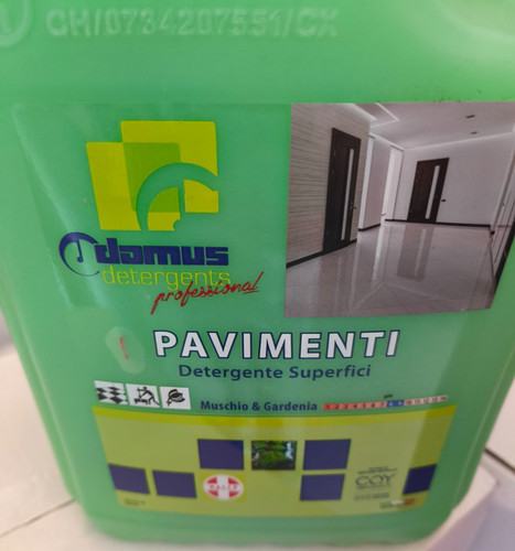 Lavapavimenti industriale - 1,