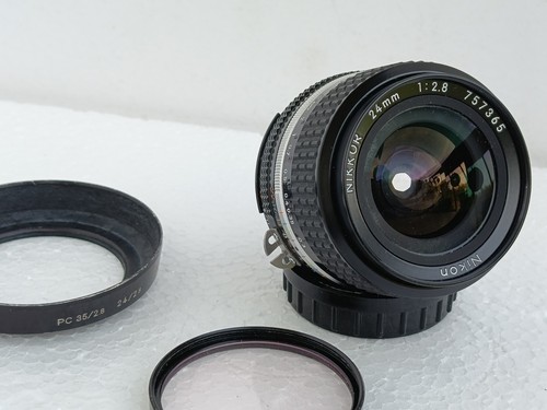 Objectif grand angle 24mm - , f