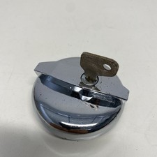 FIAT 124 COUPE/SPIDER TAPPO CROMATO SERBATOIO CARBURANTE CON CHIAVE OEM 1064049