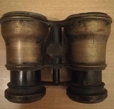 Antico binocolo in ottone