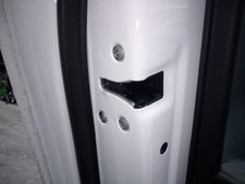 LEFT REAR DOOR LOCK / 2476825