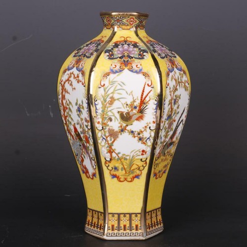 Vaso prugne esagonale - prugne, fiori
